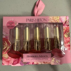 NIB Paris Hilton Blossom Kisses Cherry Oil Infused 5 Piece Lipstick Gift Set